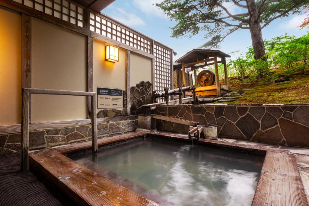 Dai-ichi Takimotokan outdoor onsen