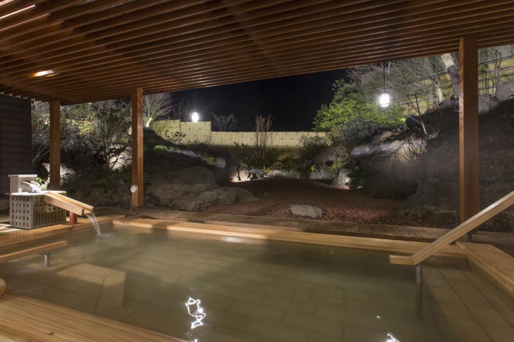 Fuji lake hotel open air onsen