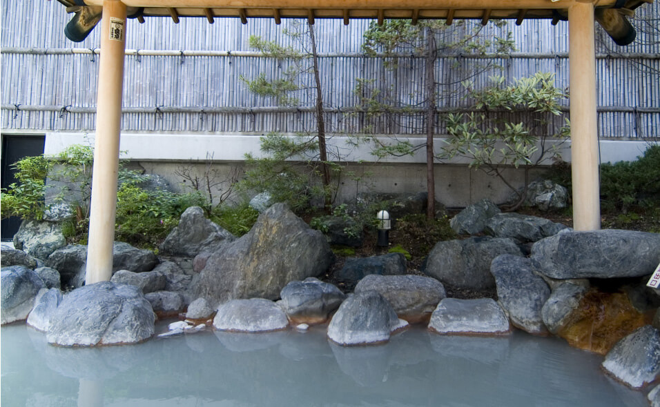 Noboribetsu Grand Hotel open air onsen