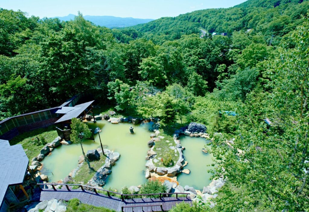 niseko grand outdoor onsen