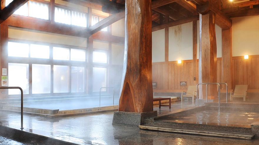 Highland Resort Hotel & Spa indoor hot spring bath