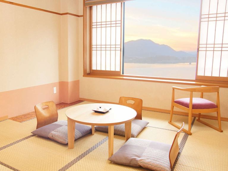 Hotel Asafuji tatami room sunset