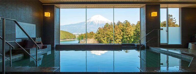 Kyukamura Fuji onsen with views of mt fuji