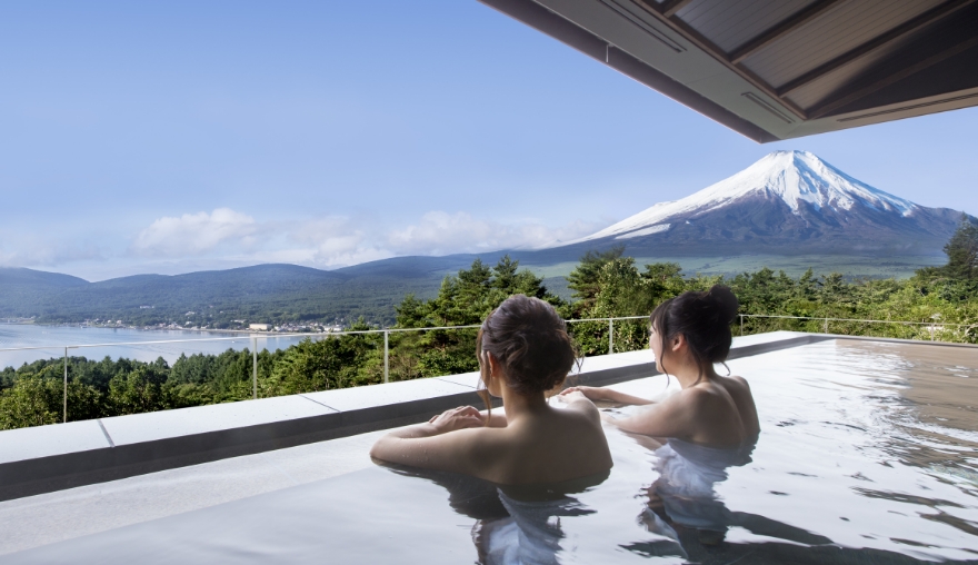 Mount Fuji hotel onsen with views of Mount Fuji