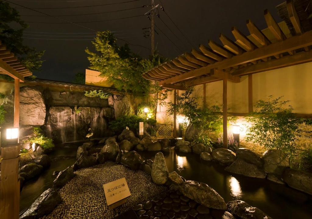 Ooike Hotel open air onsen