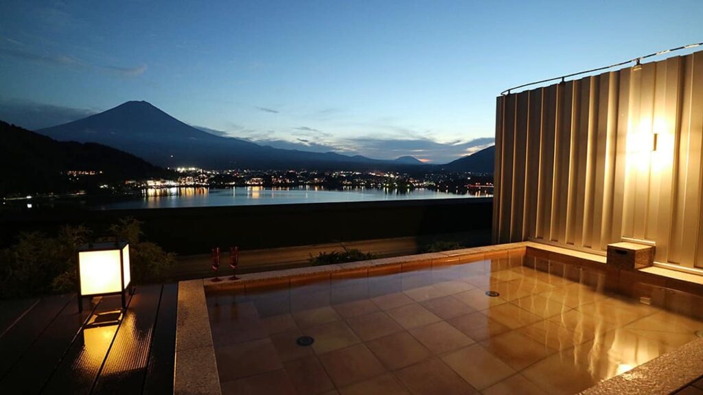 Mizno hotel rooftop onsen with views of Mount Fuji