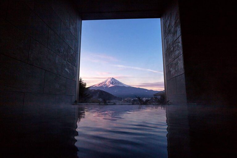 Mizno hotel views of Fuji from onsen