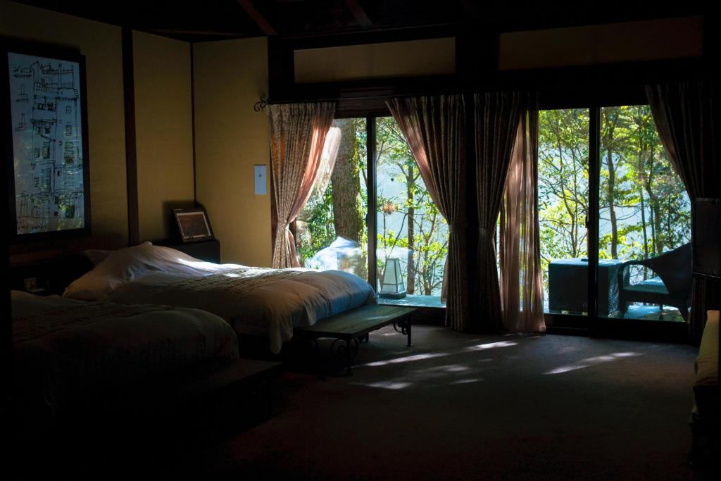 Arimasansoh Goshobessho room with views of the forest