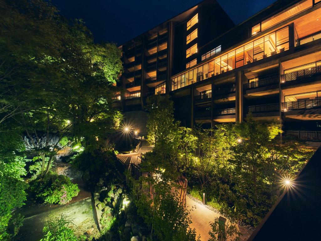 Hakone Kowakien Tenyu garden in the middle of the night