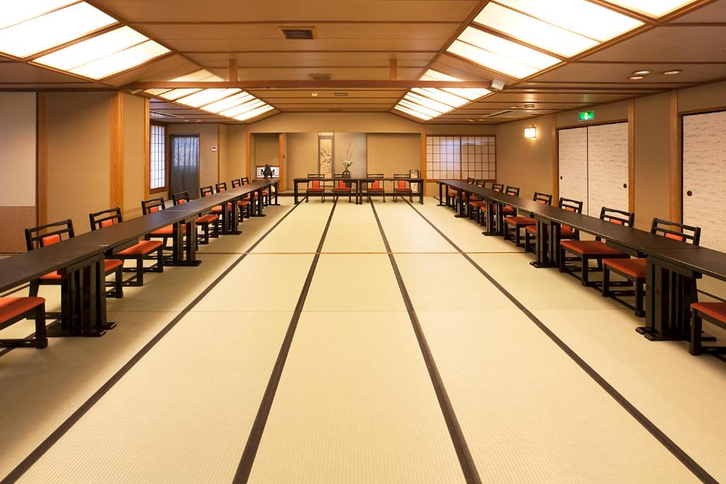 Hanaikada dinning hall