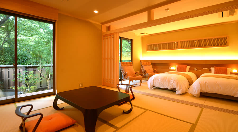 Japanese Ryokan Seryo tatami room with western beds