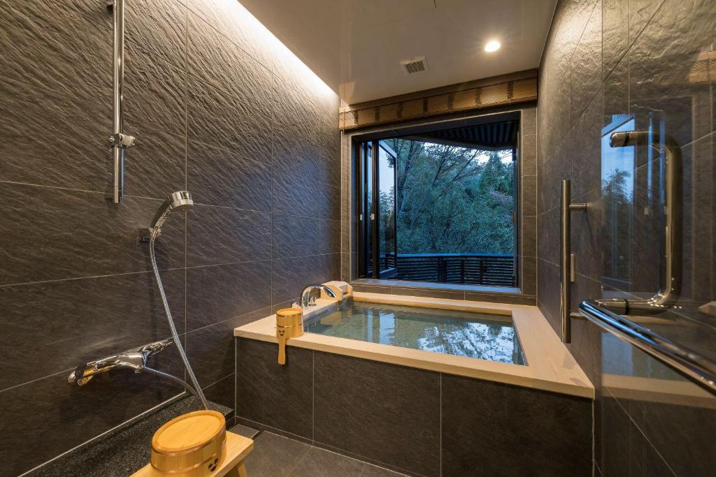 Kinzan indoor private onsen