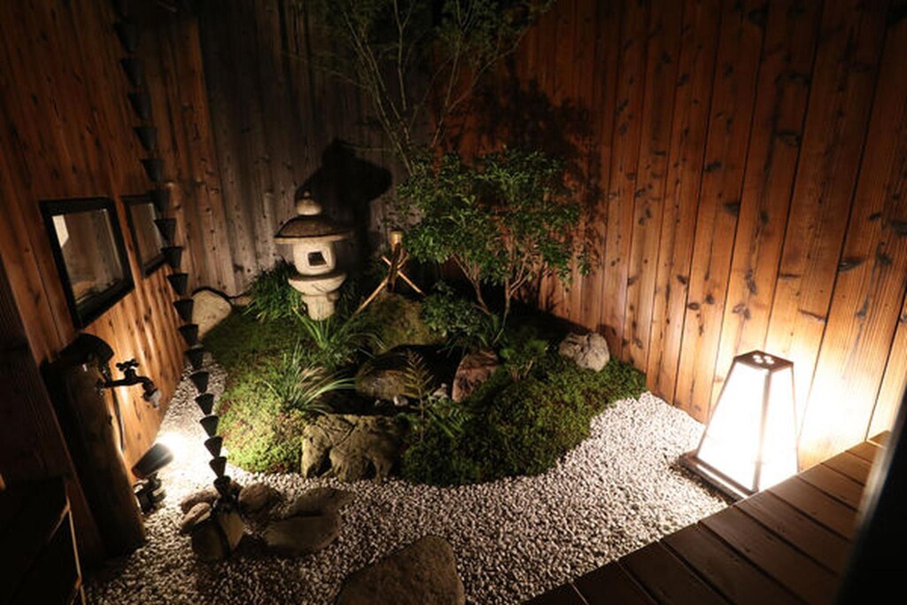 Kyō no Yado Gekkōan interior garden