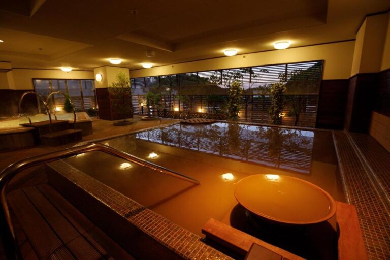 Nakanobo Zuien indoor onsen