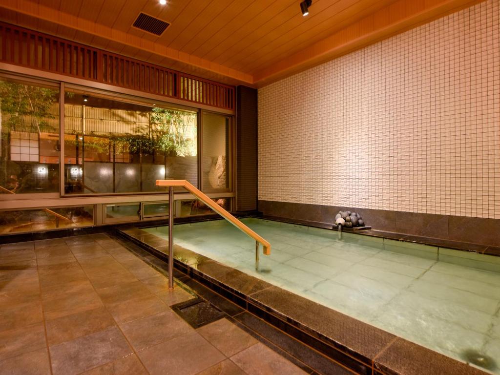 Okuno Hosomichi indoor onsen