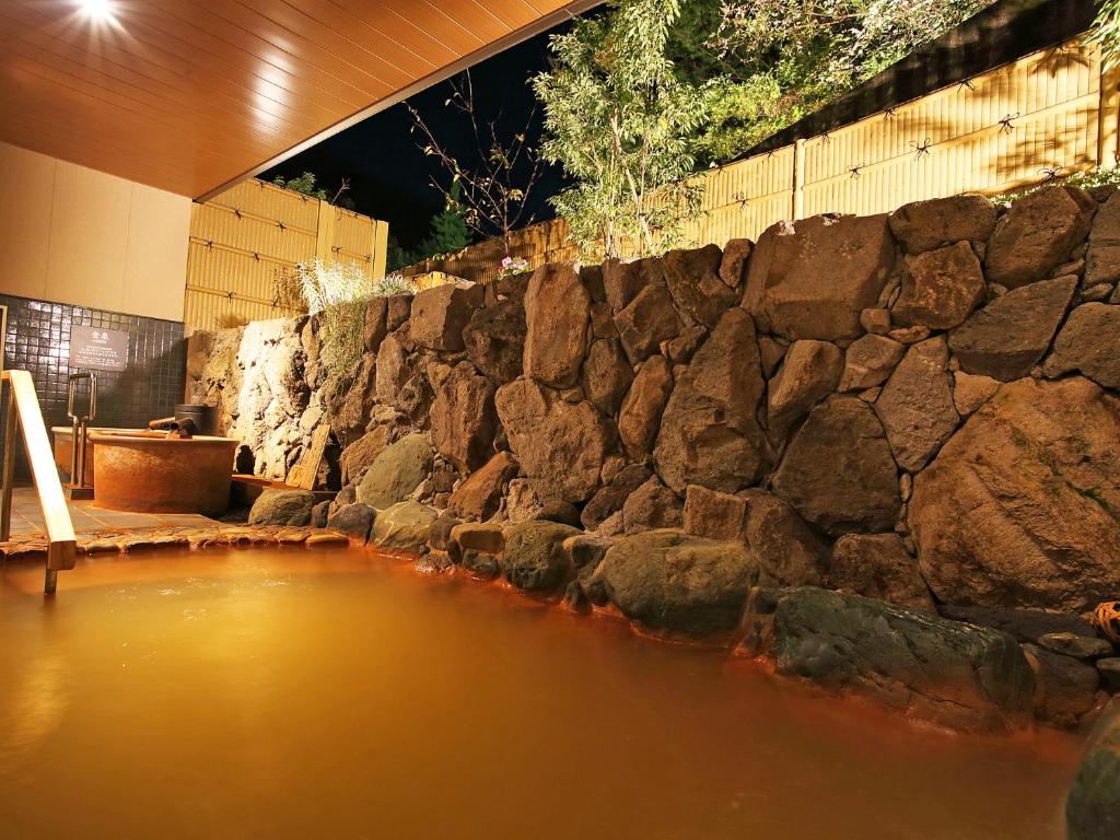 Okuno Hosomichi outdoor onsen