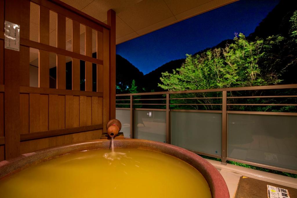 Okuno Hosomichi room with private hot spring