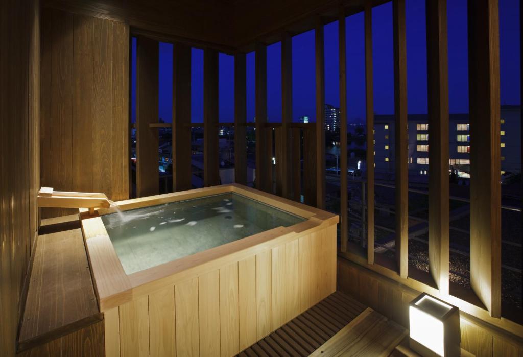 Yumotokan room with private open air onsen