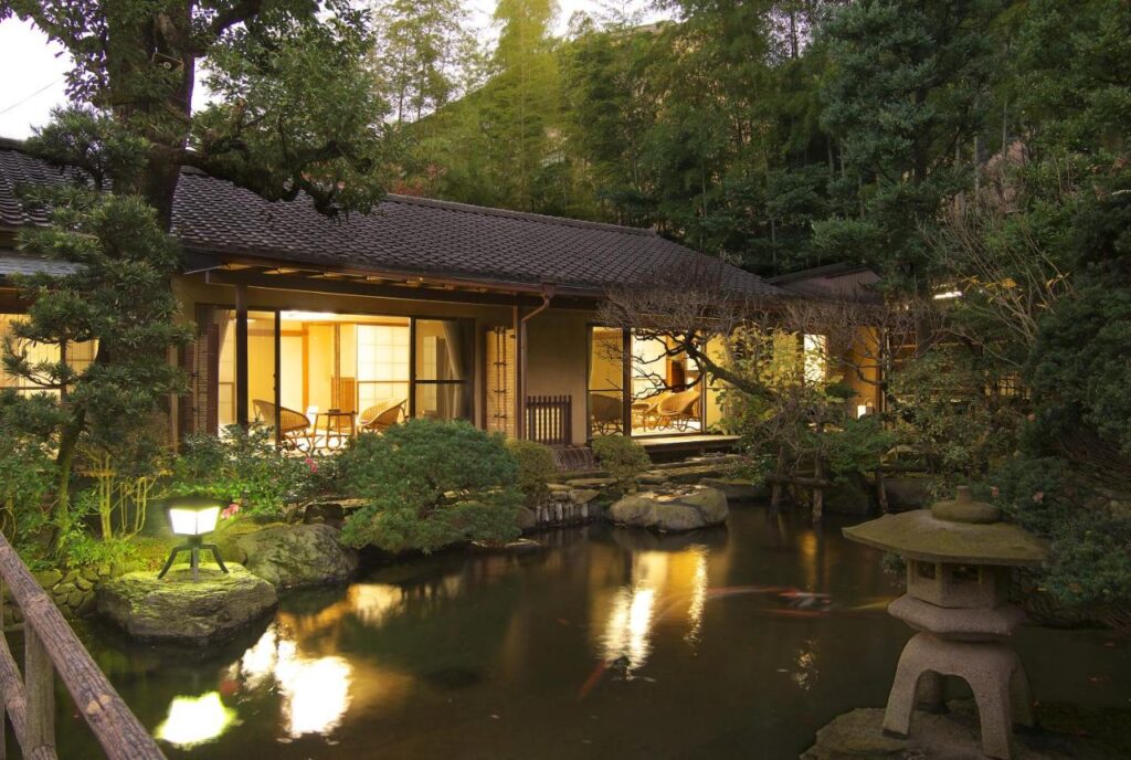 Gyokutei japanese garden with pond