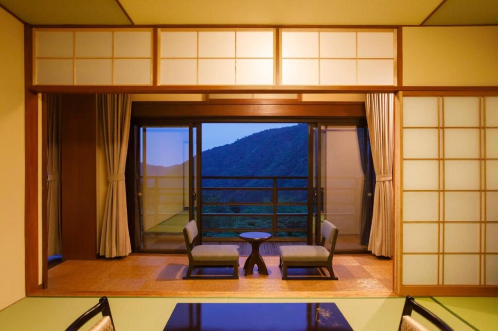 Hakone Kowakien Mikawaya Ryokan calming seating area with views