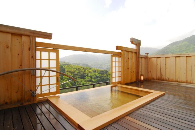 Hakone Tokinoshizuku private onsen on terrace with stunning views of the mountains