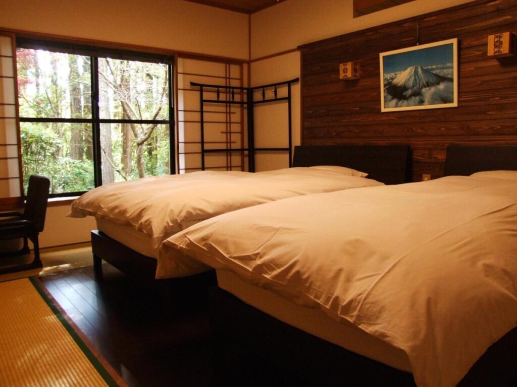 Hananoyado Fukuya western style room