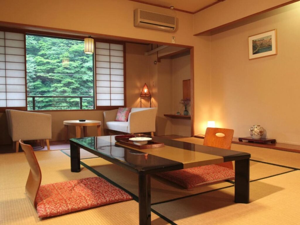 Kinokuniya Ryokan tatami style room