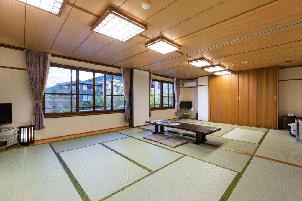 Kyoto Higashiyamaso large family room