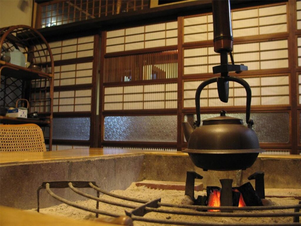 Masutomi Ryokan traditional way of cooking