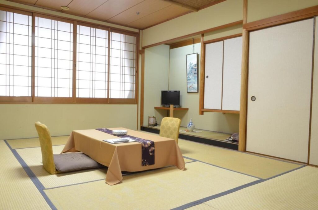 Nissho Besso tatami room seating area