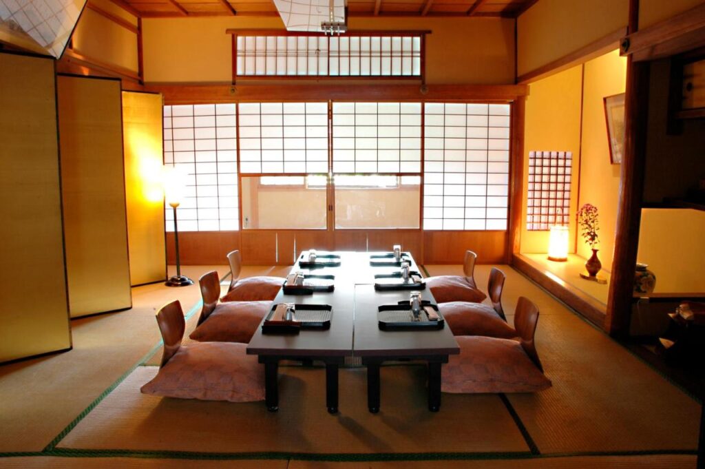 Ryokan Motonago dining area