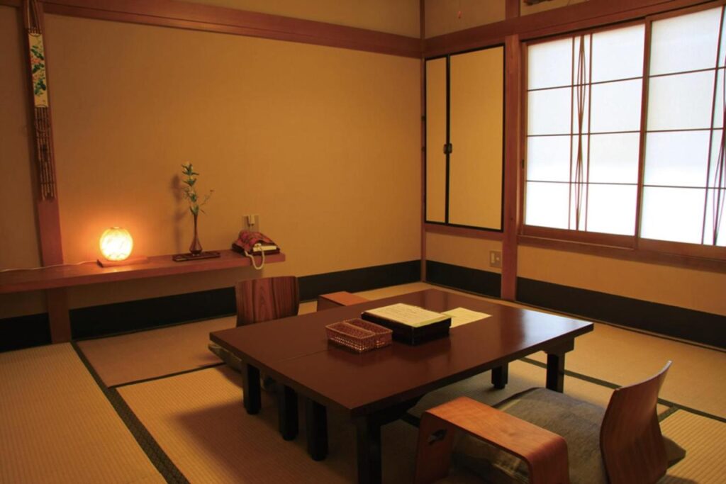 Ryokan Motonago japanese style room