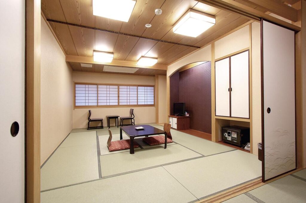 Ryokan Sanoya small tatami room