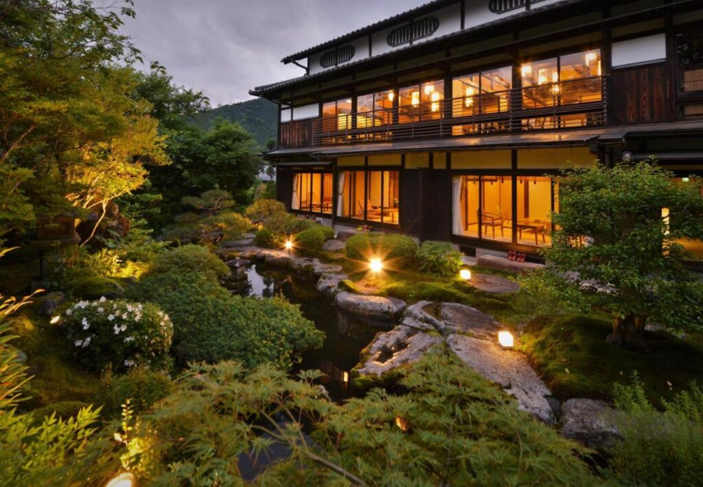 Seryo Ryokan external view of the gardens