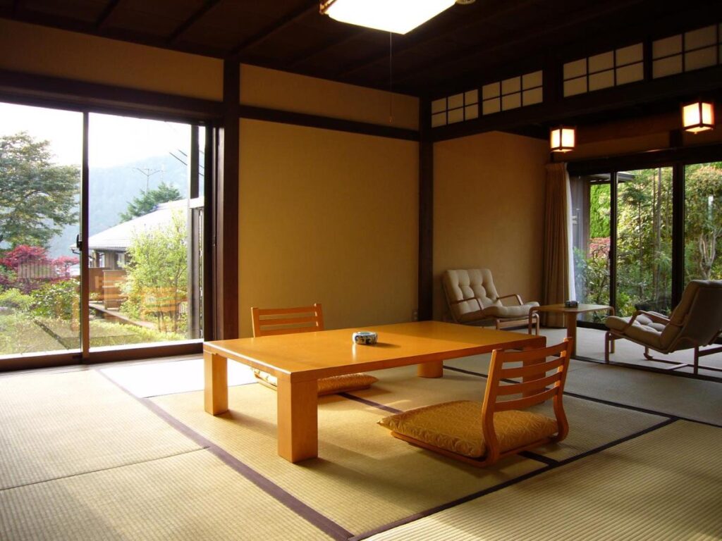 Seryo Ryokan tatami room with gaden views