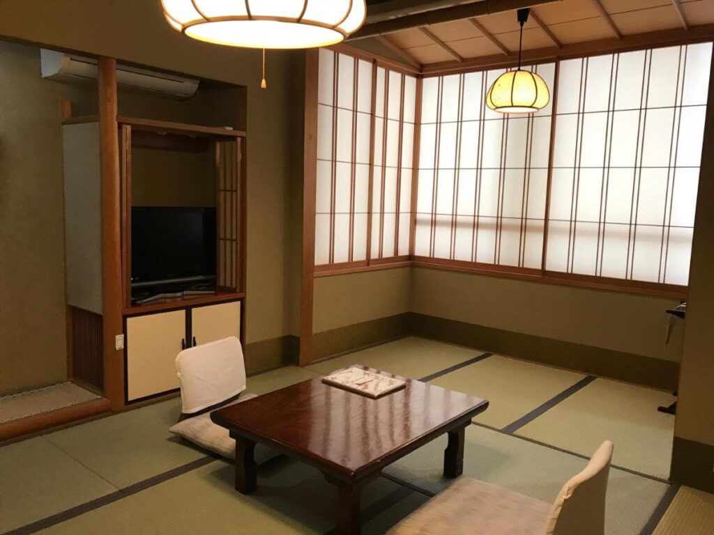 Tazuru Ryokan tatami floor room