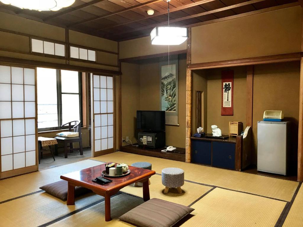 Tsukinoya japanese style room