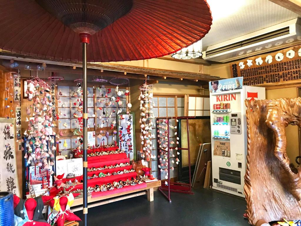 Tsukinoya souvenir shop