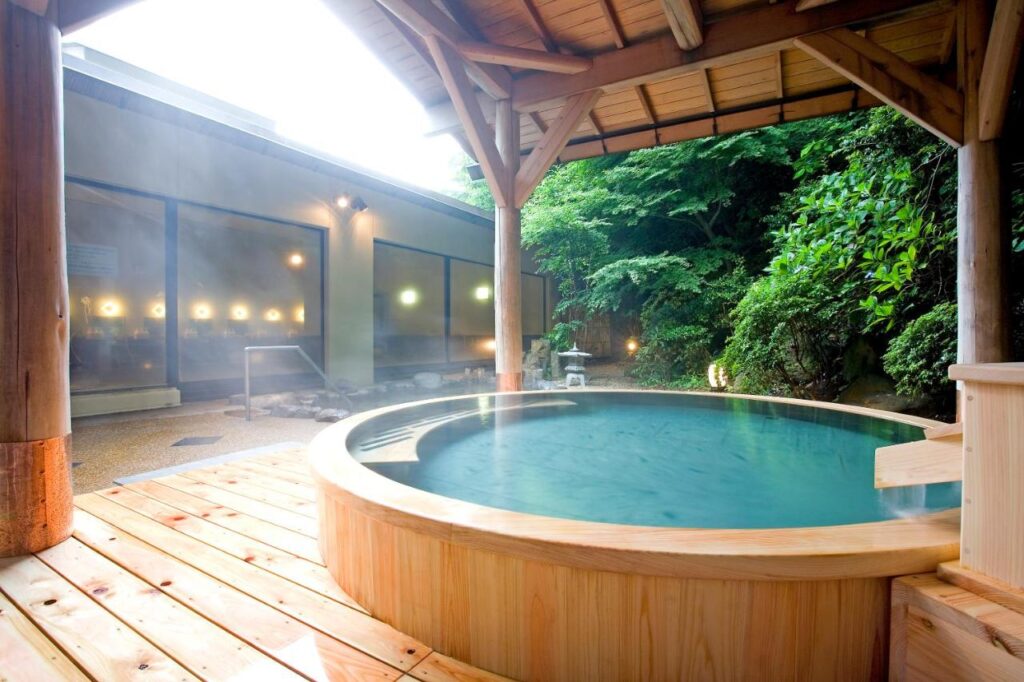 Yumoto Fujiya Hotel hinoki outdoor onsen