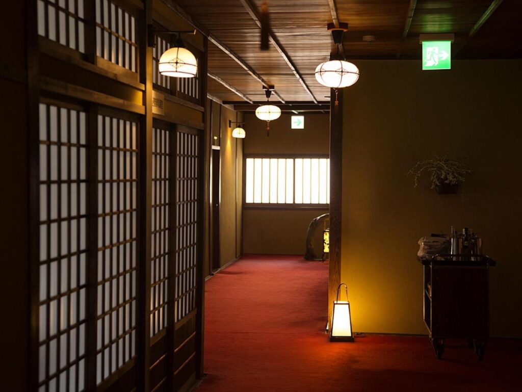 Nanten-en Inn ryokan traditional hallway