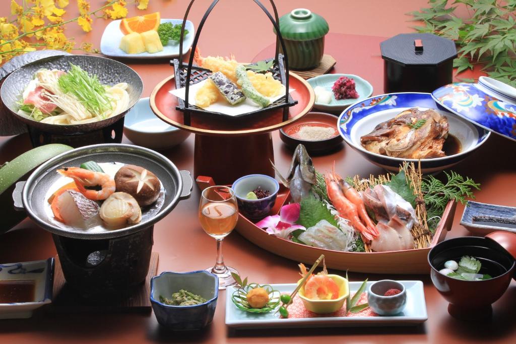 Ajikanko Hotel Uminoyadori Kaiseki Dinner