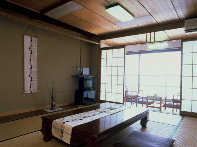 Ajikanko Hotel Uminoyadori Traditional Tatami Room
