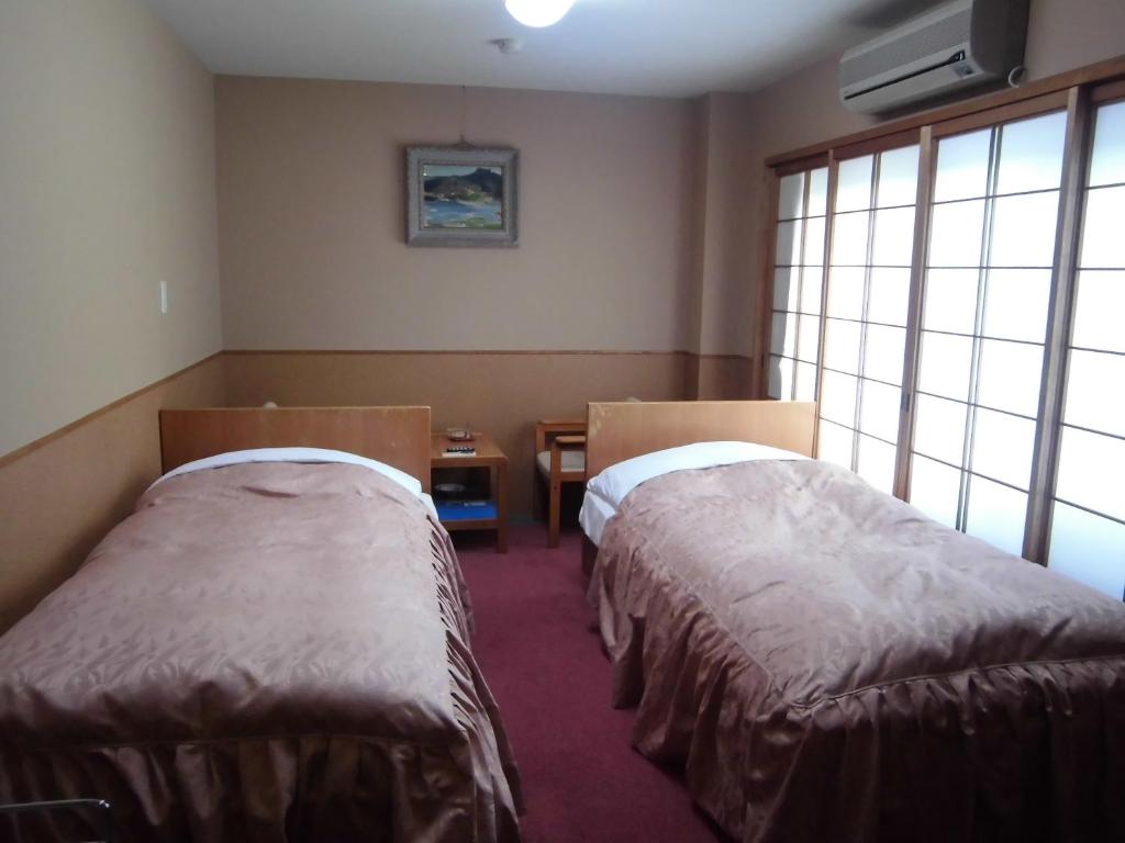 Ajikanko Hotel Uminoyadori Twin Bed Room