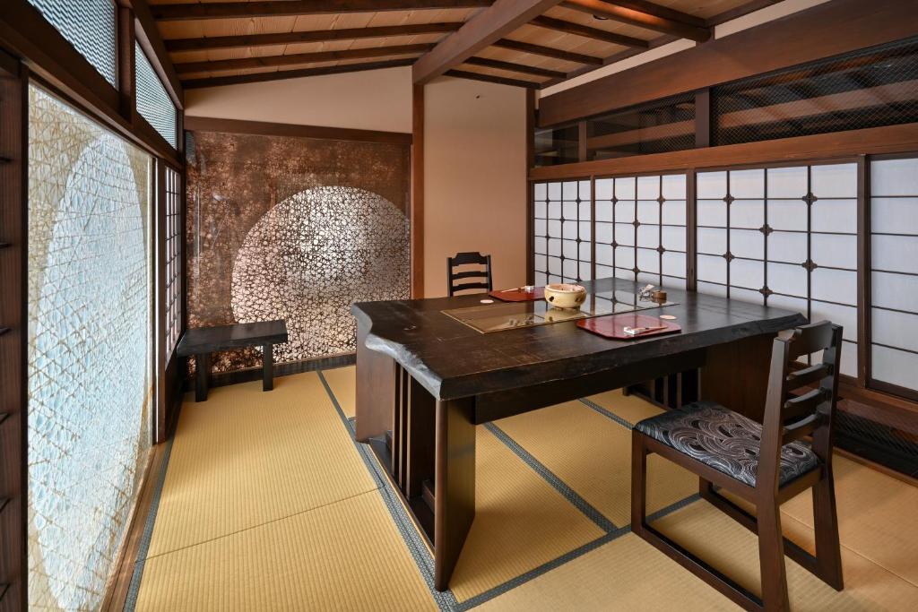 Akan Tsuruga Bessou Hinanoza Traditional Dining Room
