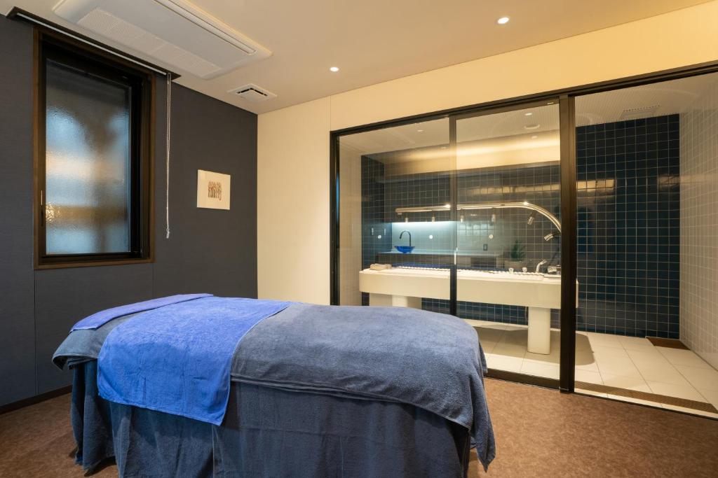 Amane Resort Gahama Massage Room