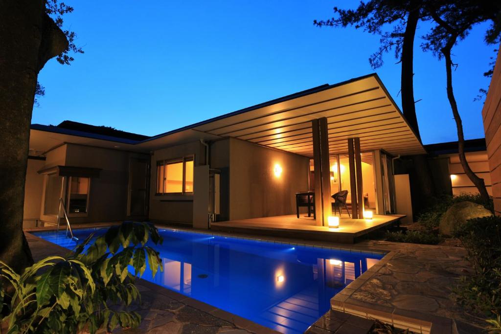 Amane Resort Gahama Outdoor Pool Night