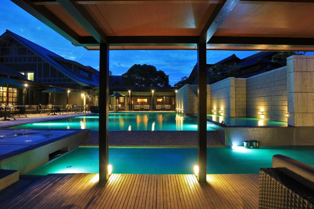 Amane Resort Gahama Pool Area