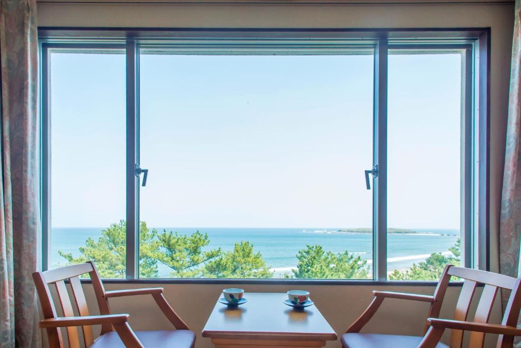 Ana Holiday Inn Resort Miyazaki By Ihg Ocean View Window
