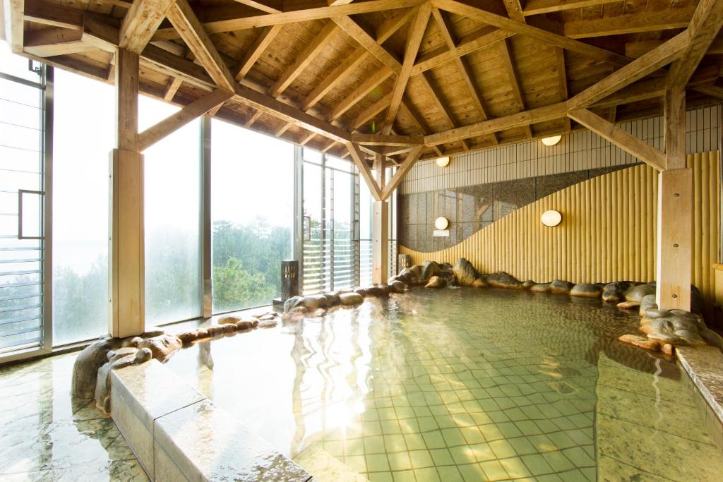 Ana Holiday Inn Resort Miyazaki By Ihg Onsen