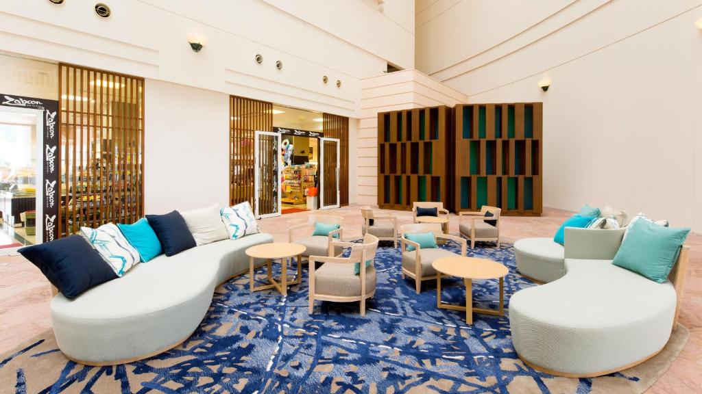 Ana Holiday Inn Resort Miyazaki Ihg Lobby Seating